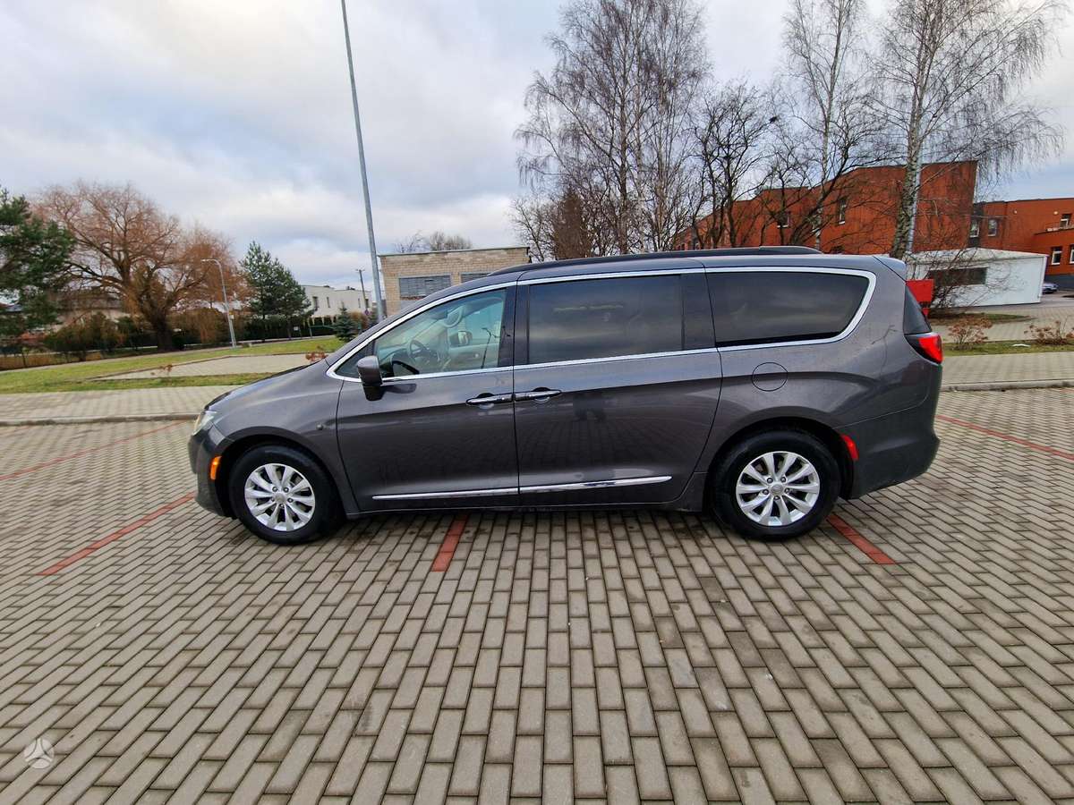 Chrysler Pacifica, 3.6 l., Минивэн