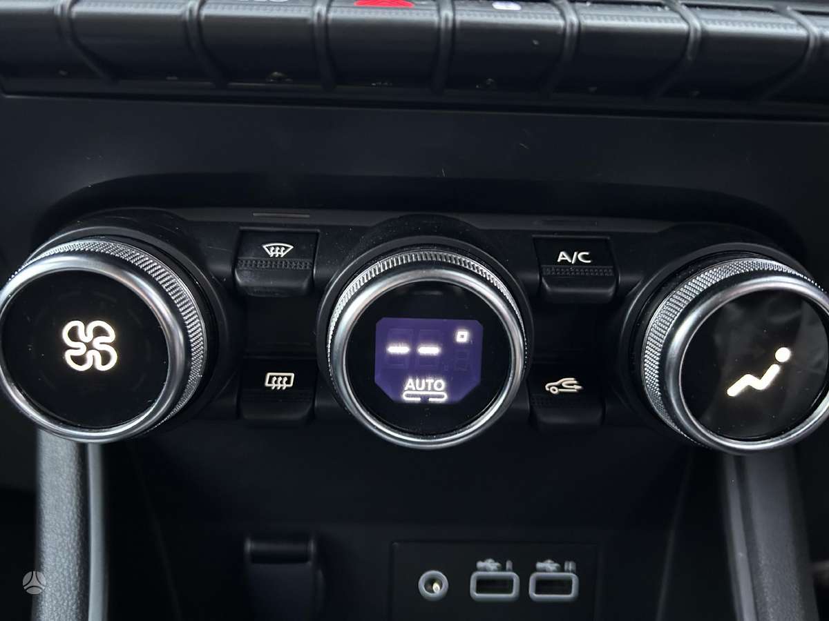 Renault Captur Yra ir 1 4 automatas