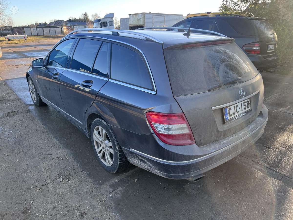 Mercedes-Benz C220 Mercedes online programavimas tik mercedes benz lengvųjų automo