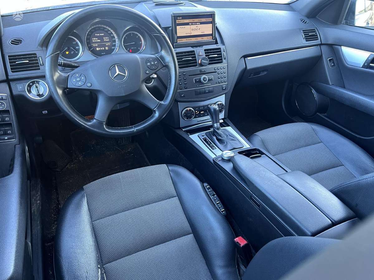 Mercedes-Benz C220 Mercedes online programavimas tik mercedes benz lengvųjų automo