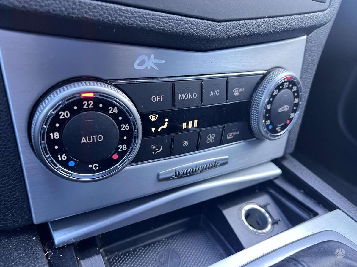 Mercedes-Benz C220 Mercedes online programavimas tik mercedes benz lengvųjų automo