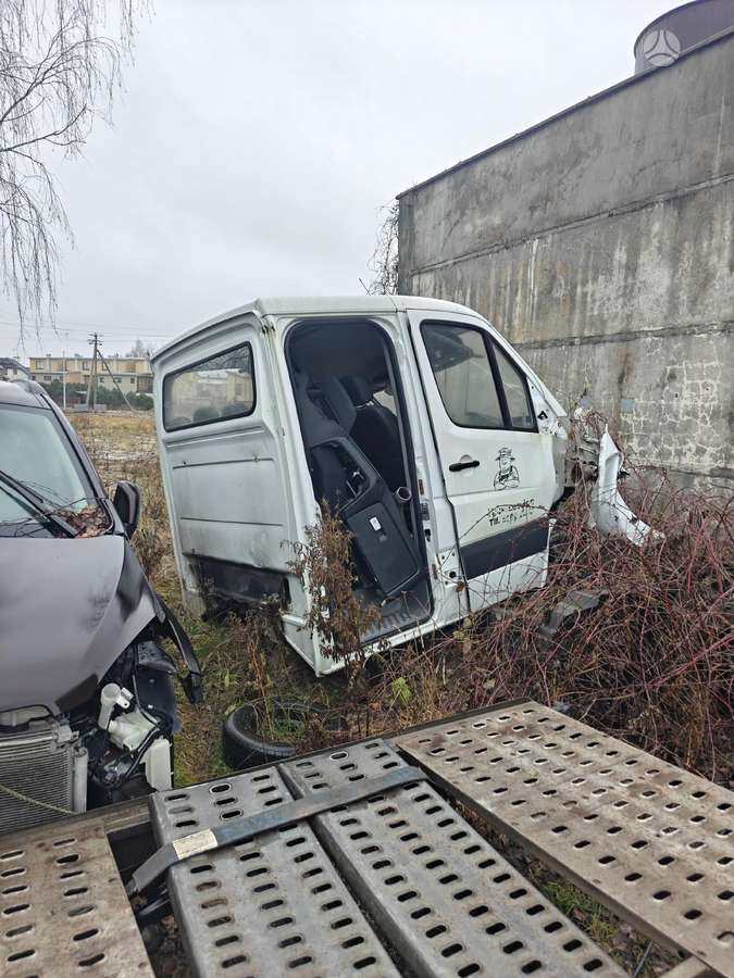 Mercedes-Benz Sprinter, cargo vans