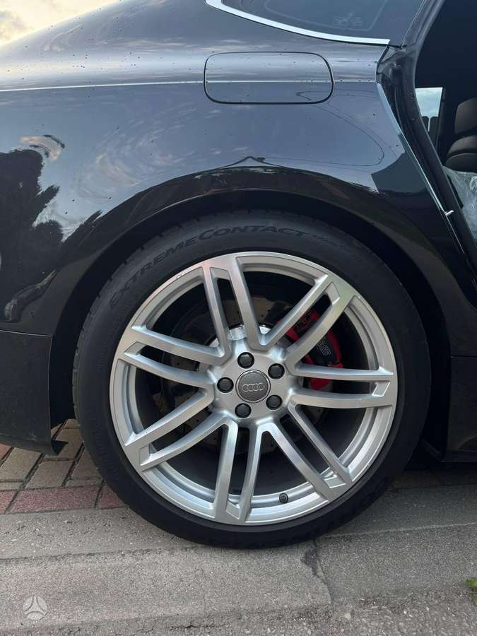 Audi RS 7, 4.0 l., Седан
