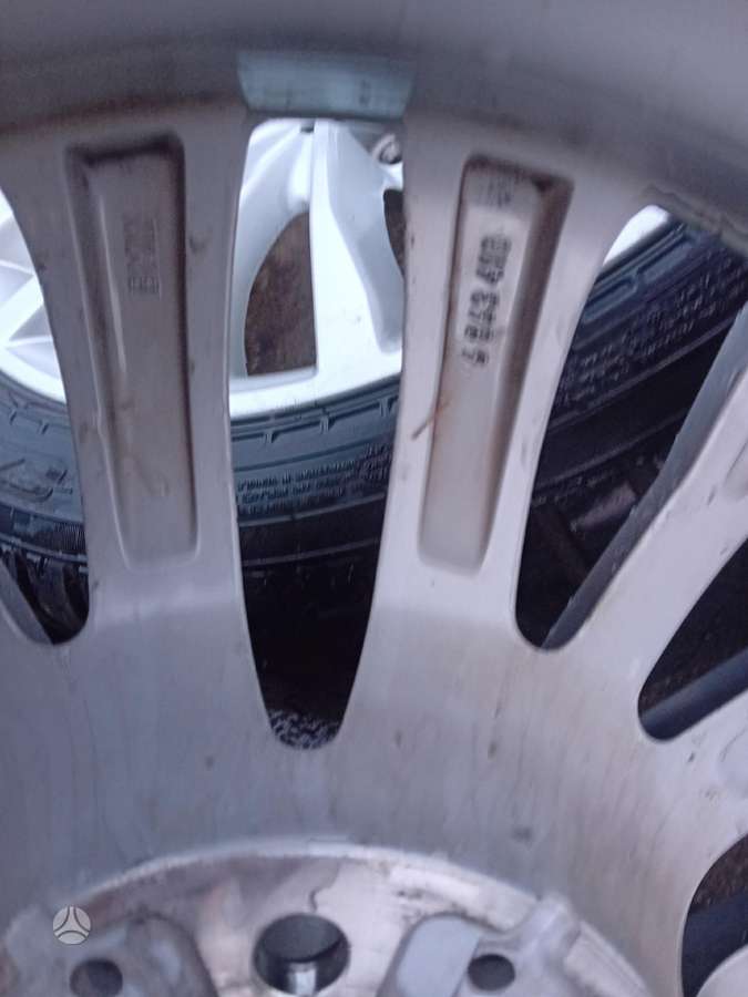 BMW, lengvojo lydinio, R18