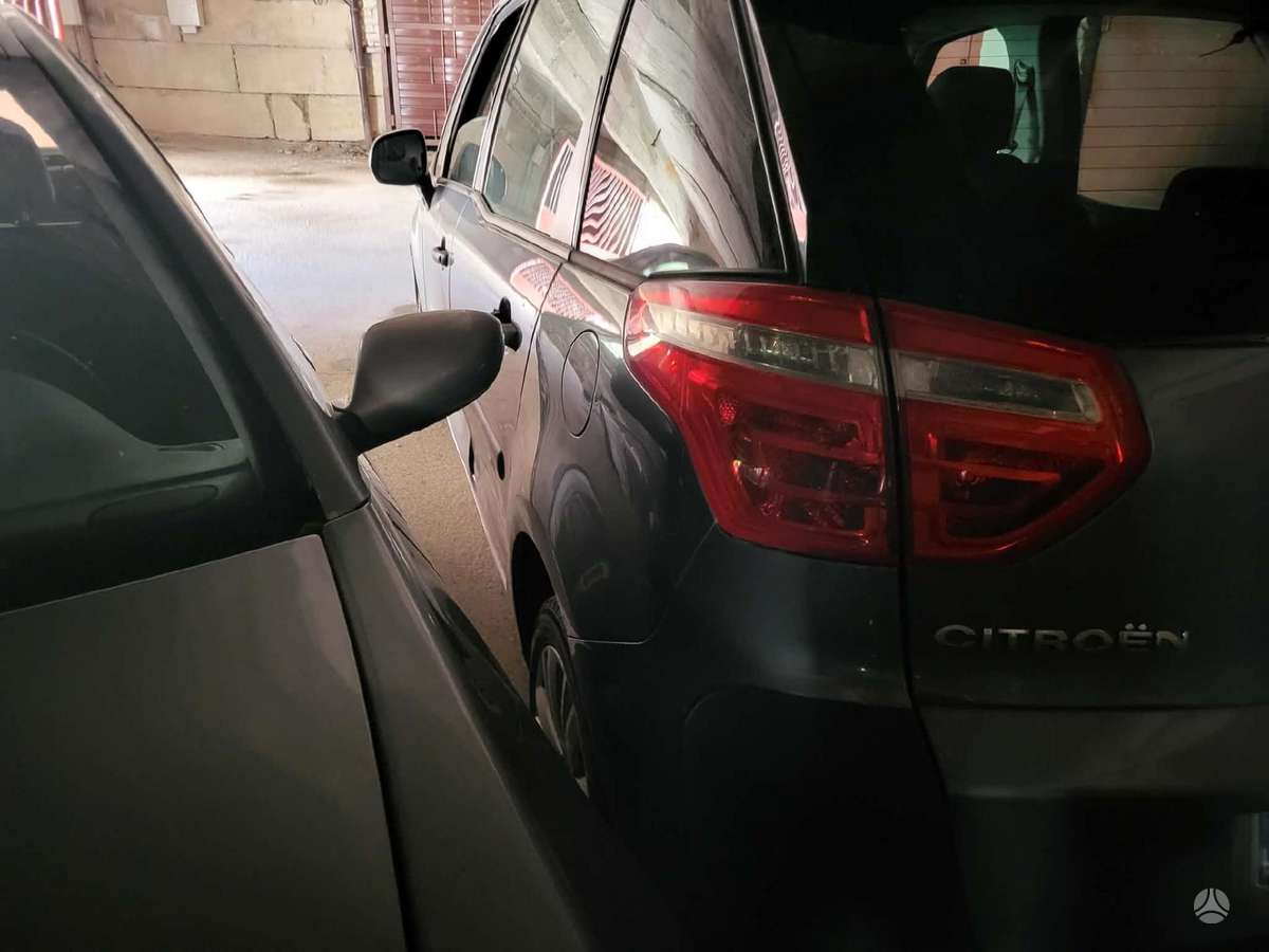 Citroen C4 Picasso по частям