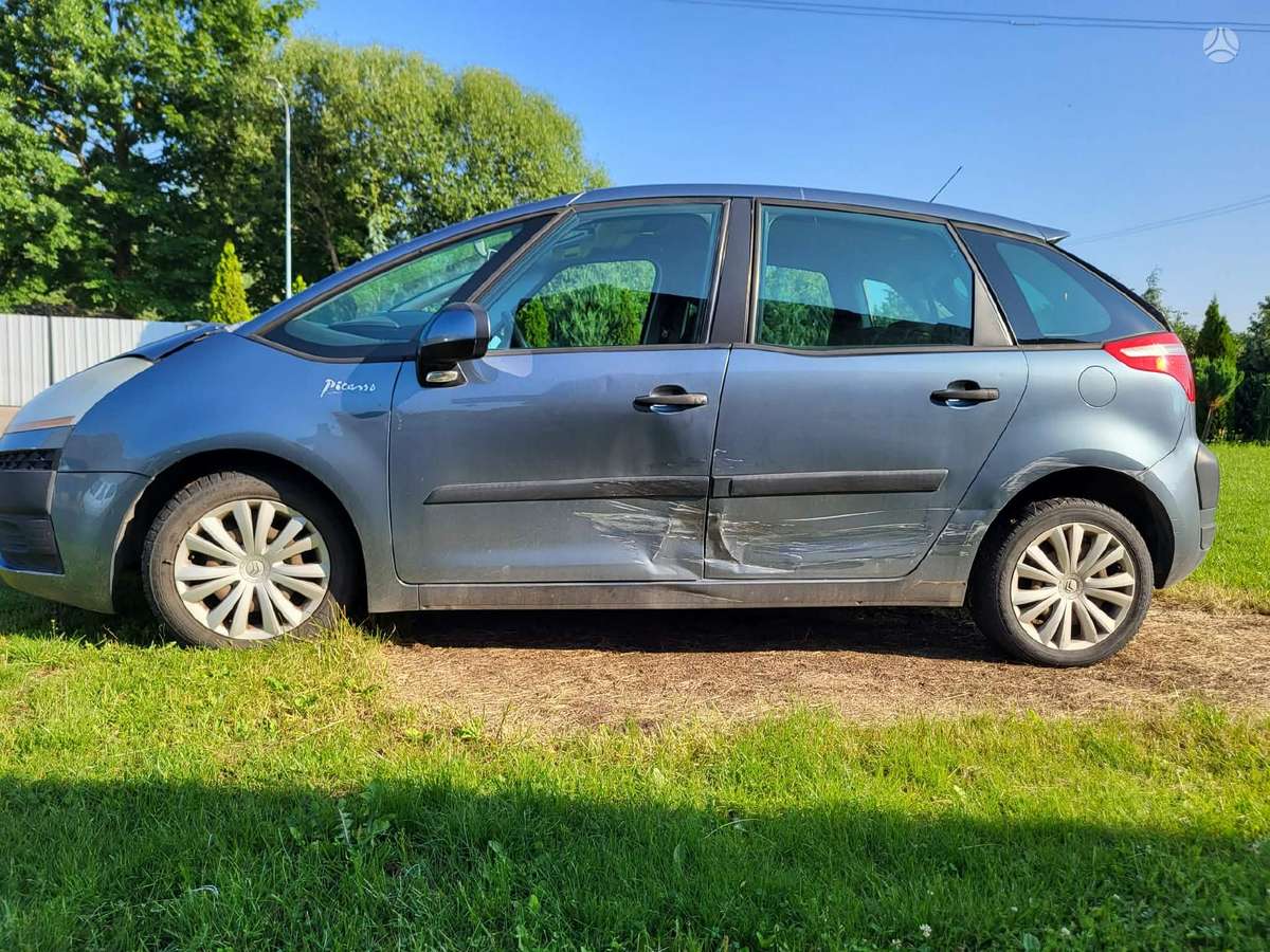 Citroen C4 Picasso по частям