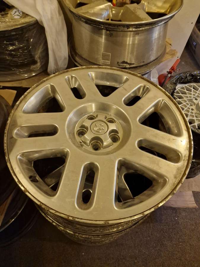 Dodge, lengvojo lydinio, R20
