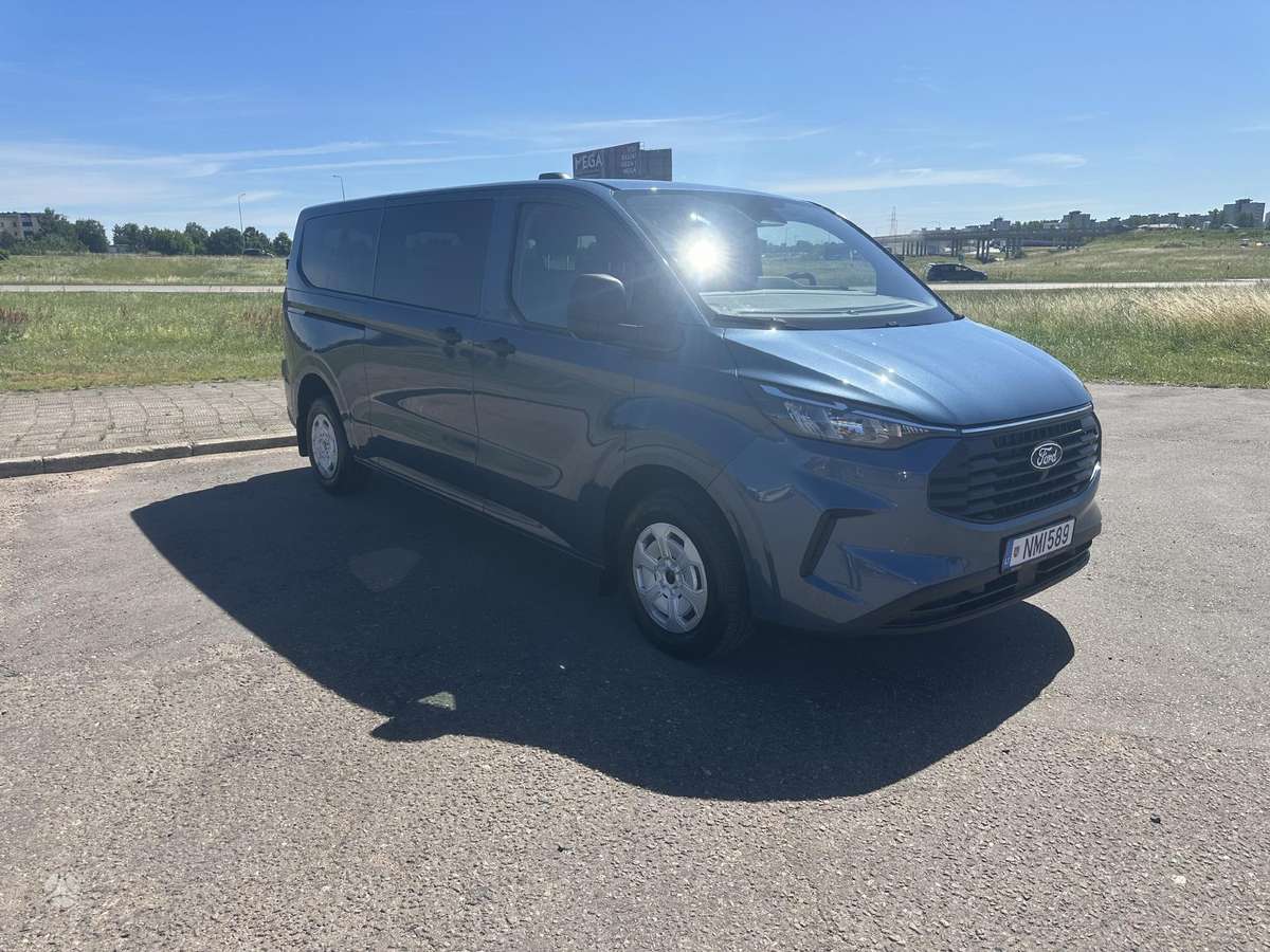 Ford Transit Custom, keleivinis mikroautobusas