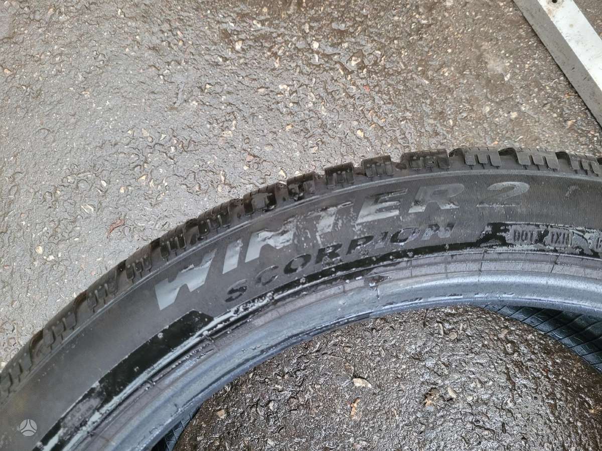 Pirelli Winter 2, winter 285/40 R23