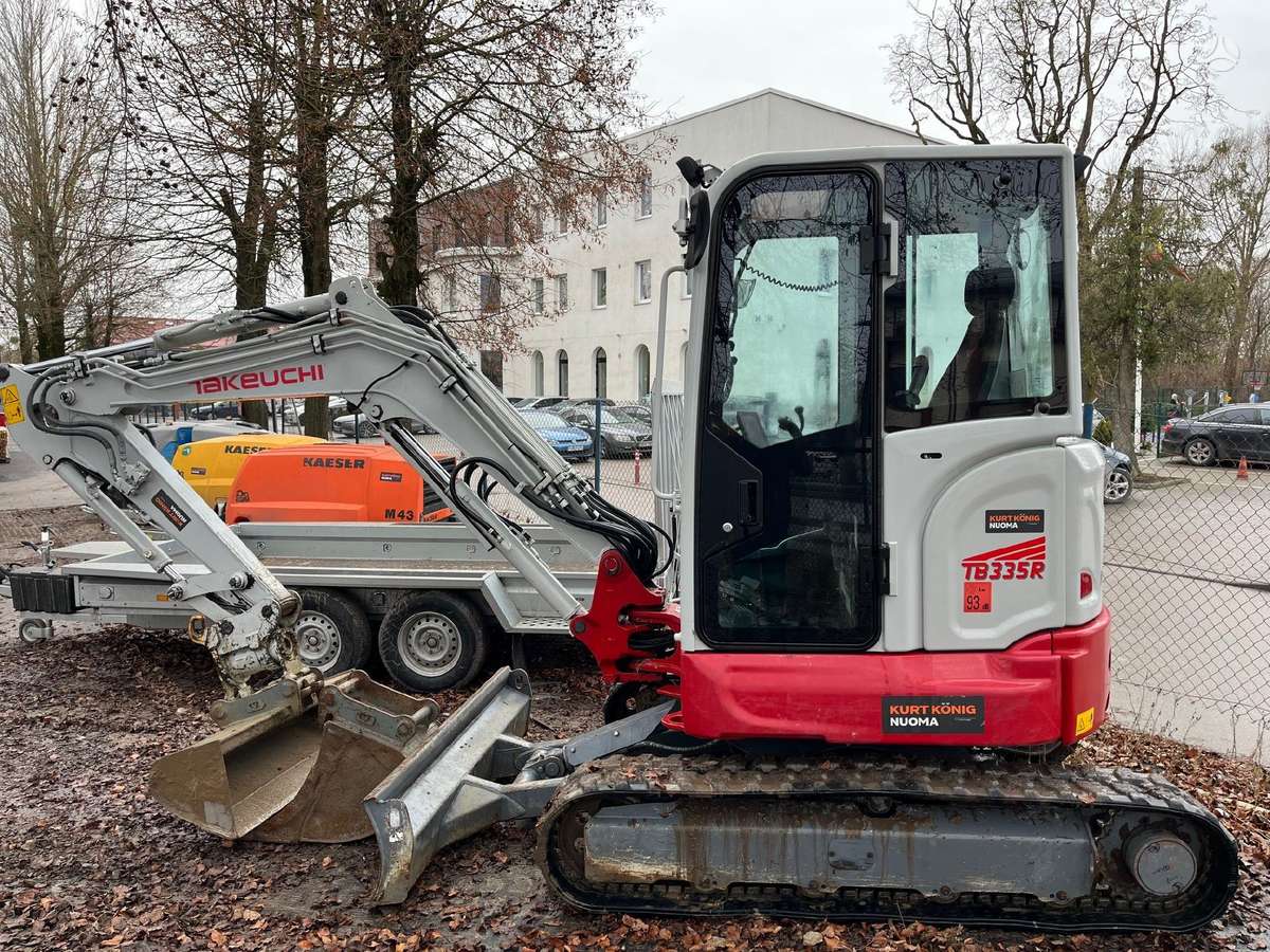 Takeuchi TB335R su POWERTILT, экскаваторы