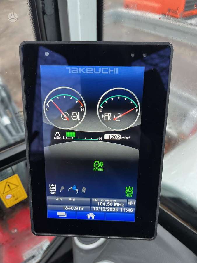 Takeuchi TB335R su POWERTILT, экскаваторы
