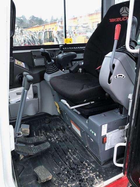 Takeuchi TB230 su POWERTILT, ekskavatoriai