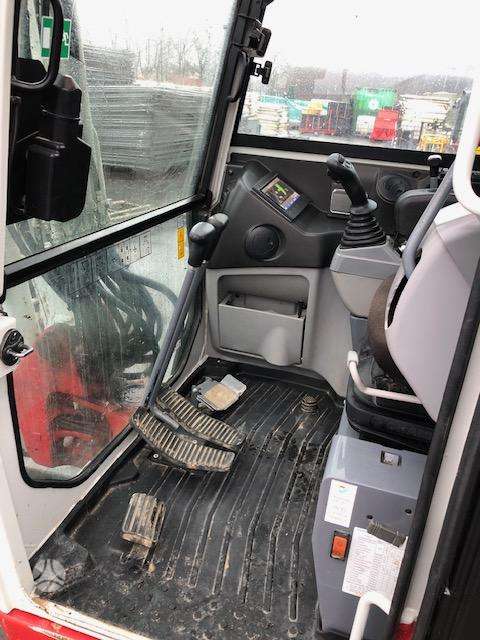 Takeuchi TB230 su Powertilt, экскаваторы