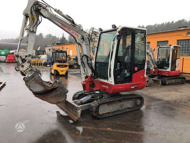 Takeuchi TB230 su Powertilt, экскаваторы
