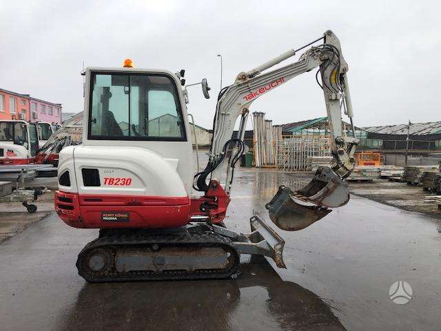 Takeuchi TB230 su Powertilt, excavator