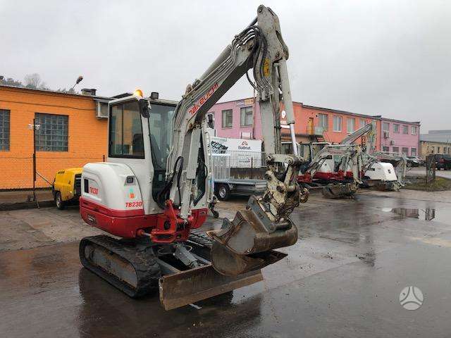 Takeuchi TB230 su Powertilt, экскаваторы