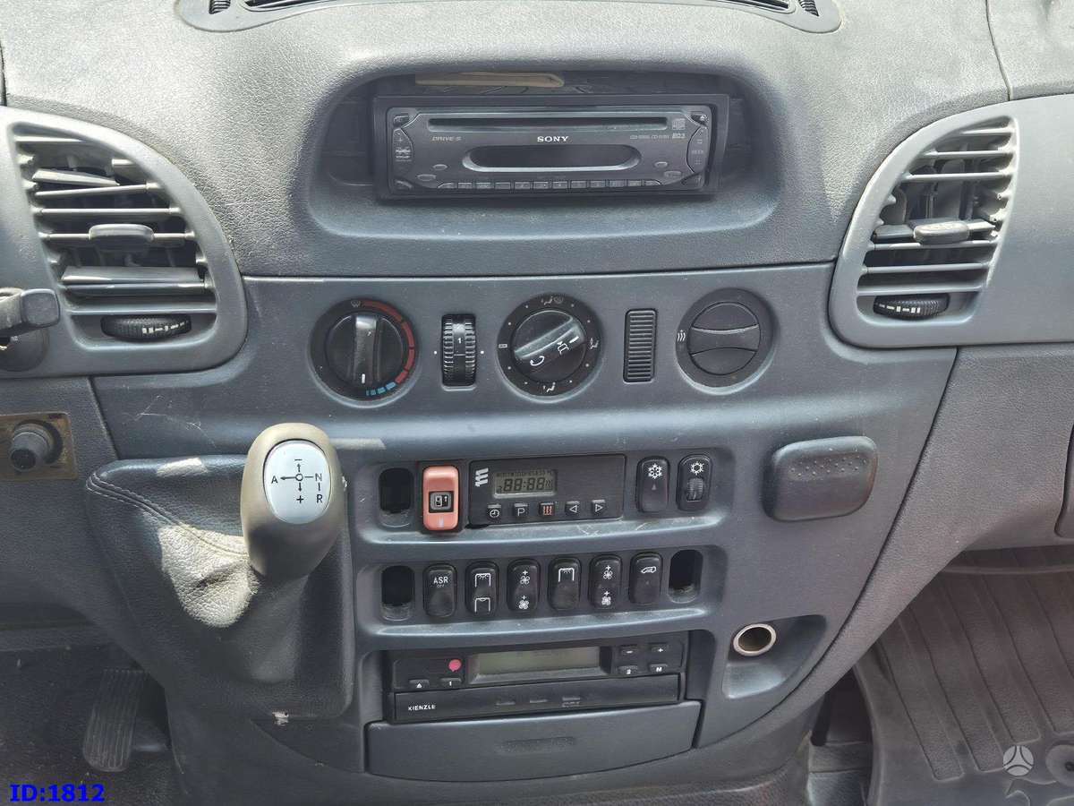 Mercedes-Benz Sprinter 413 - 17 Place, городские