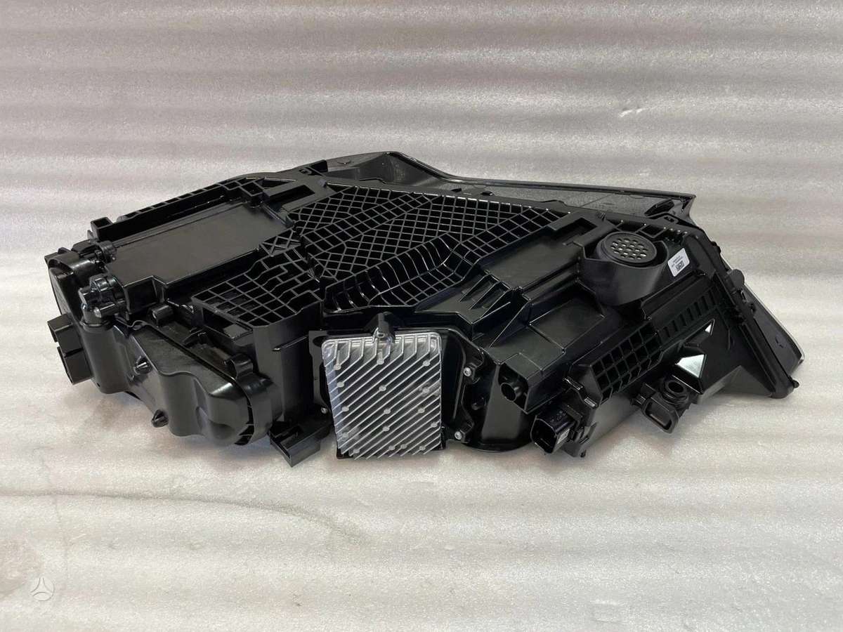 Audi Q7, 4M0941086C 4M0941085C, lights