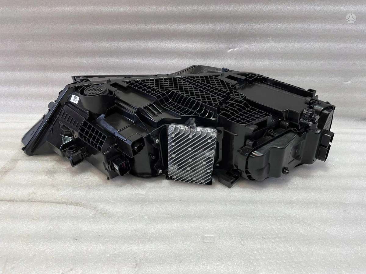 Audi Q7, 4M0941086C 4M0941085C, lights