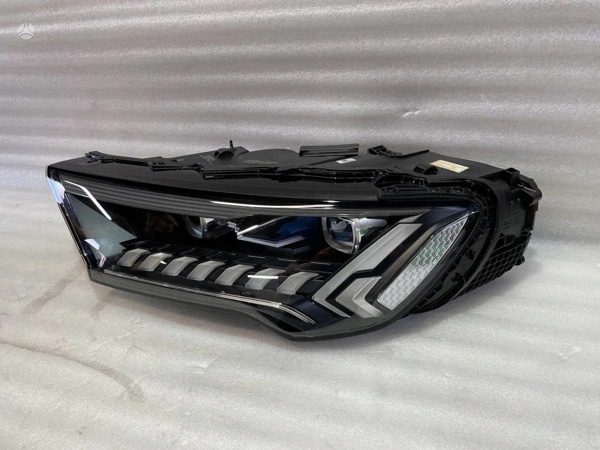 Audi Q7, 4M0941086C 4M0941085C, lights