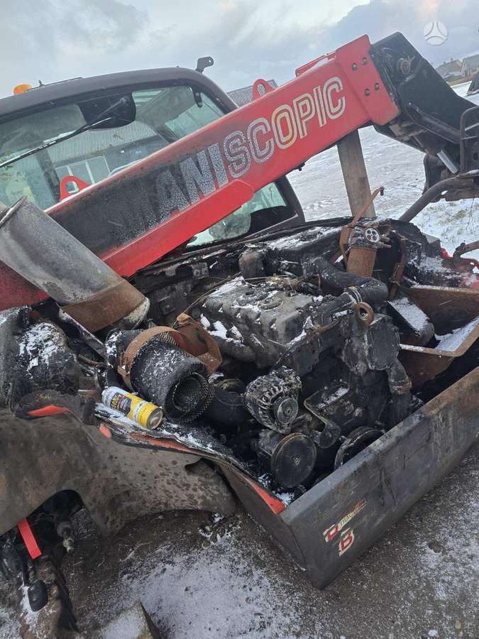 Manitou MLT741, self-propelled loaders