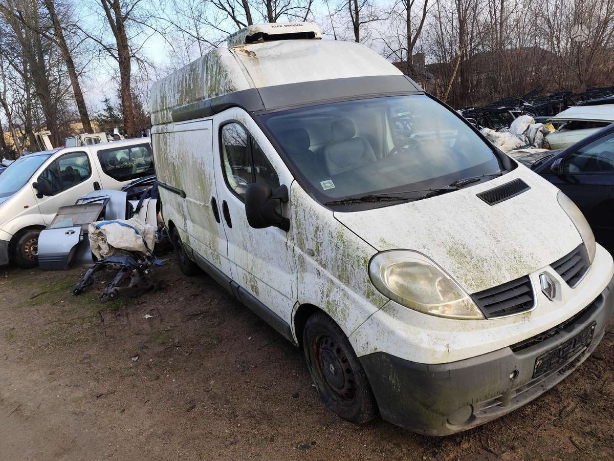 Renault Trafic по частям