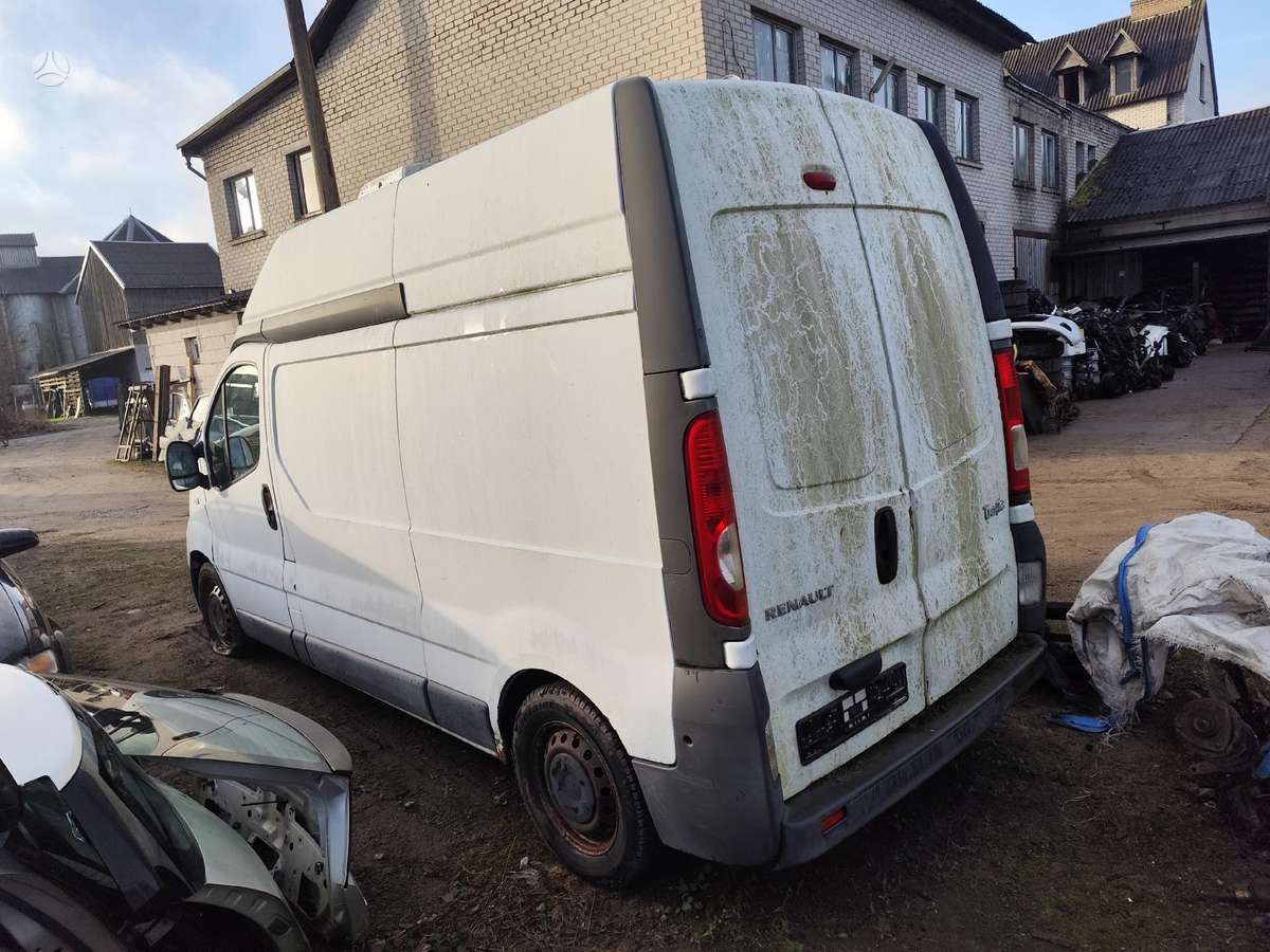 Renault Trafic по частям