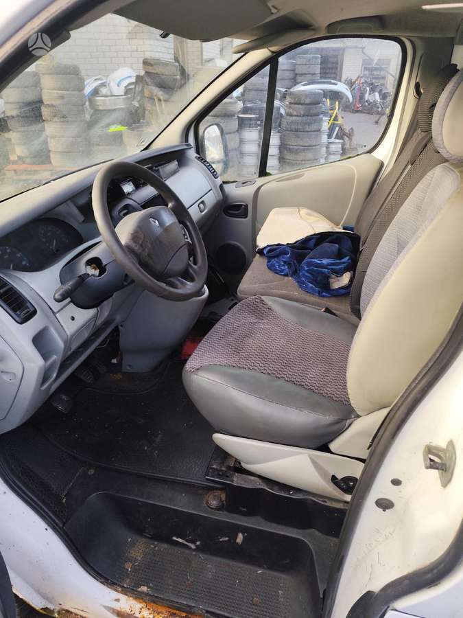 Renault Trafic по частям