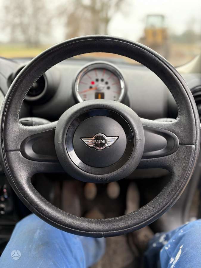Mini Cooper for parts. Metalynas rrr