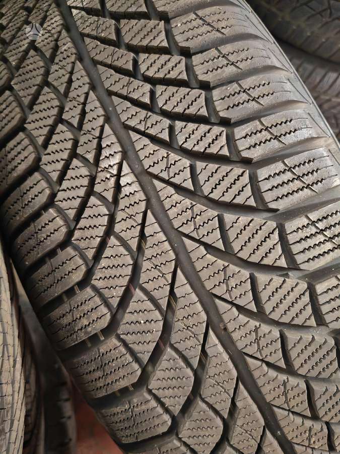 Viking, winter 235/65 R17