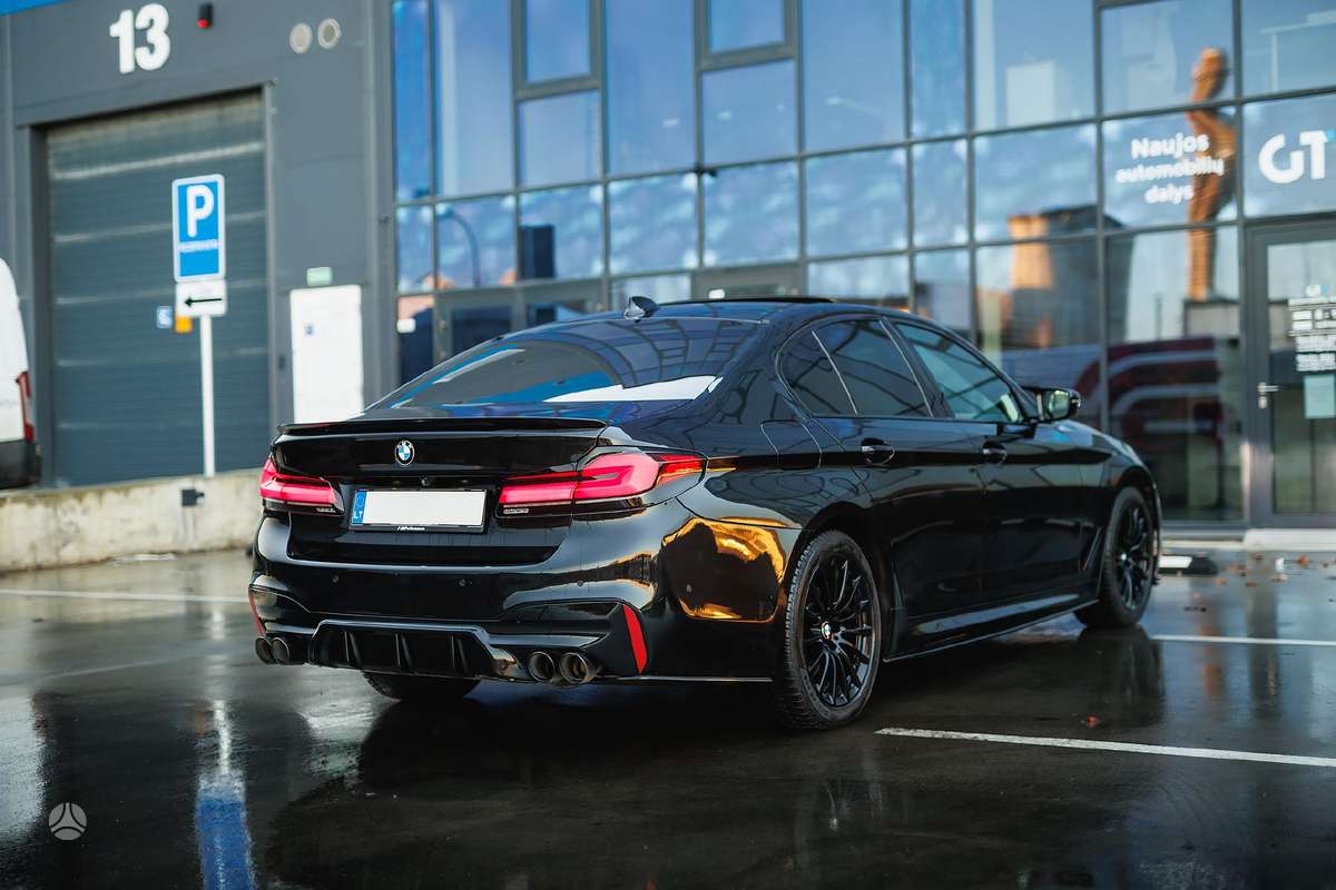 BMW 520, 2.0 l., Седан