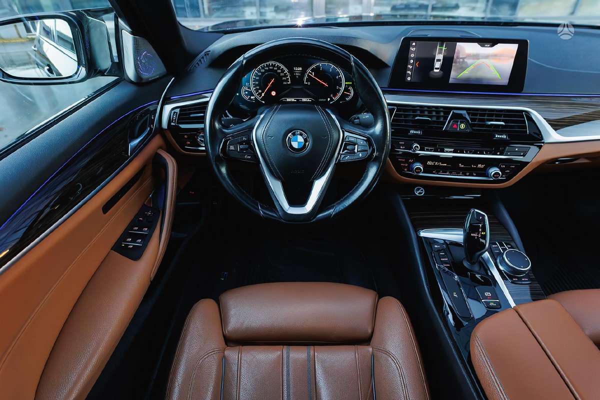 BMW 520, 2.0 l., Седан