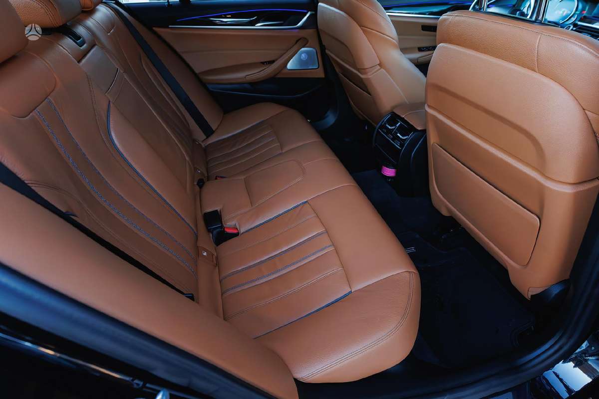 BMW 520, 2.0 l., Седан