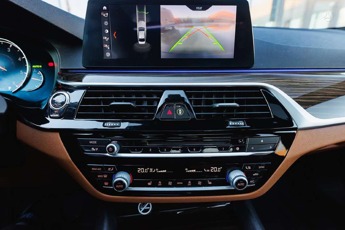 BMW 520, 2.0 l., Седан