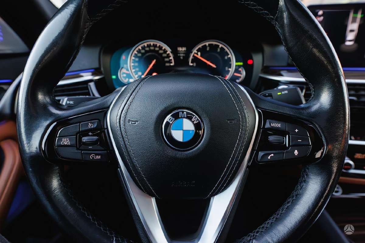 BMW 520, 2.0 l., Седан