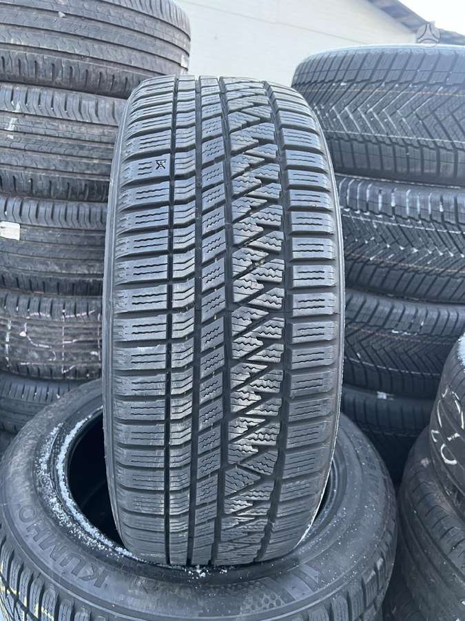 Kumho, žieminės 225/55 R18