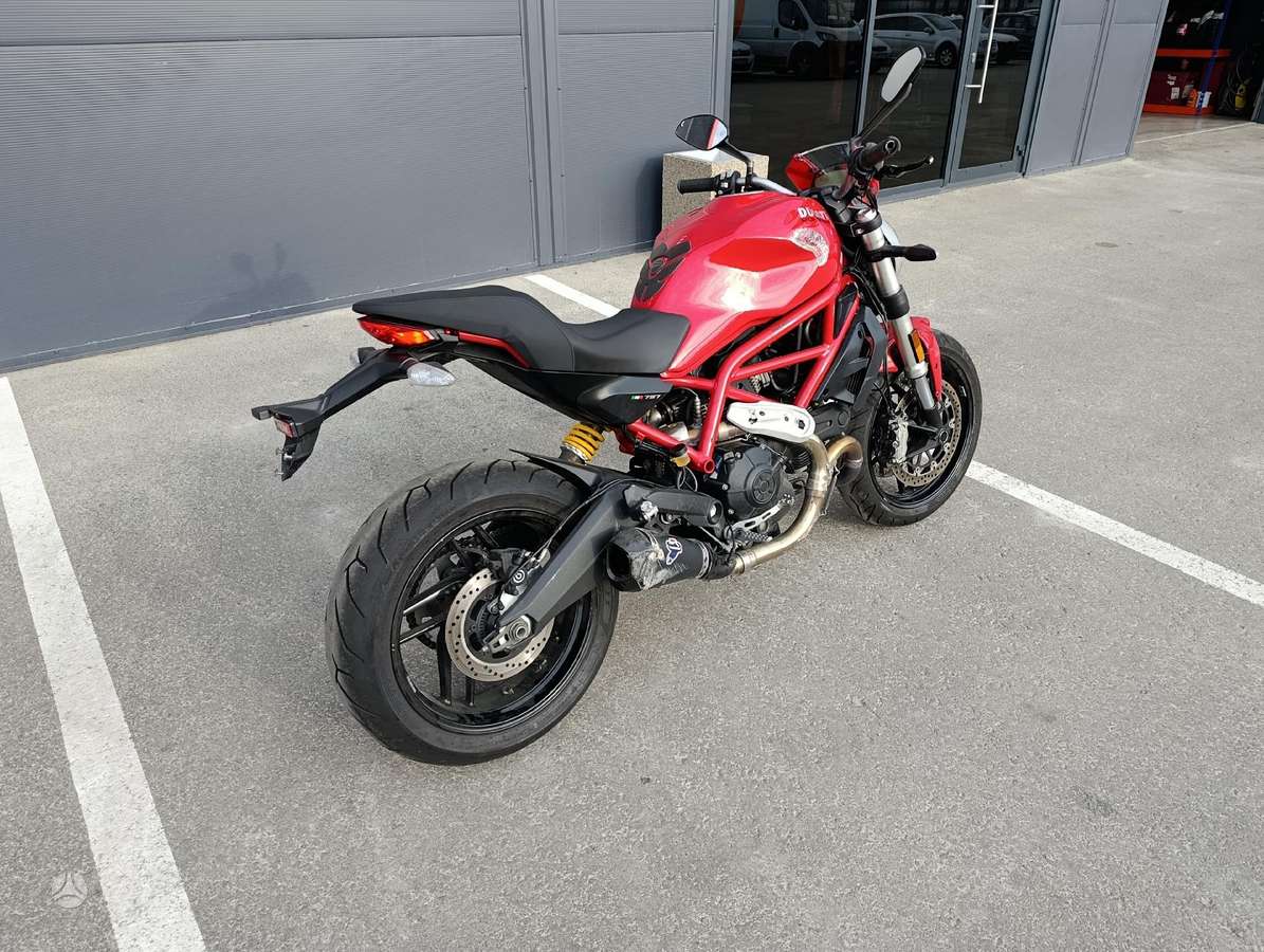 Ducati Monster 803cc, street / classic