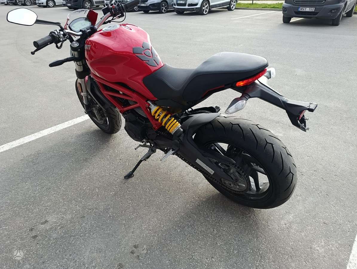 Ducati Monster 803cc, street / classic