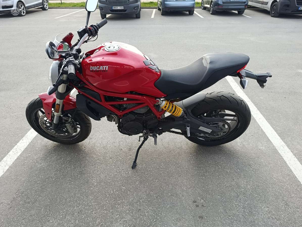 Ducati Monster 803cc, street / classic