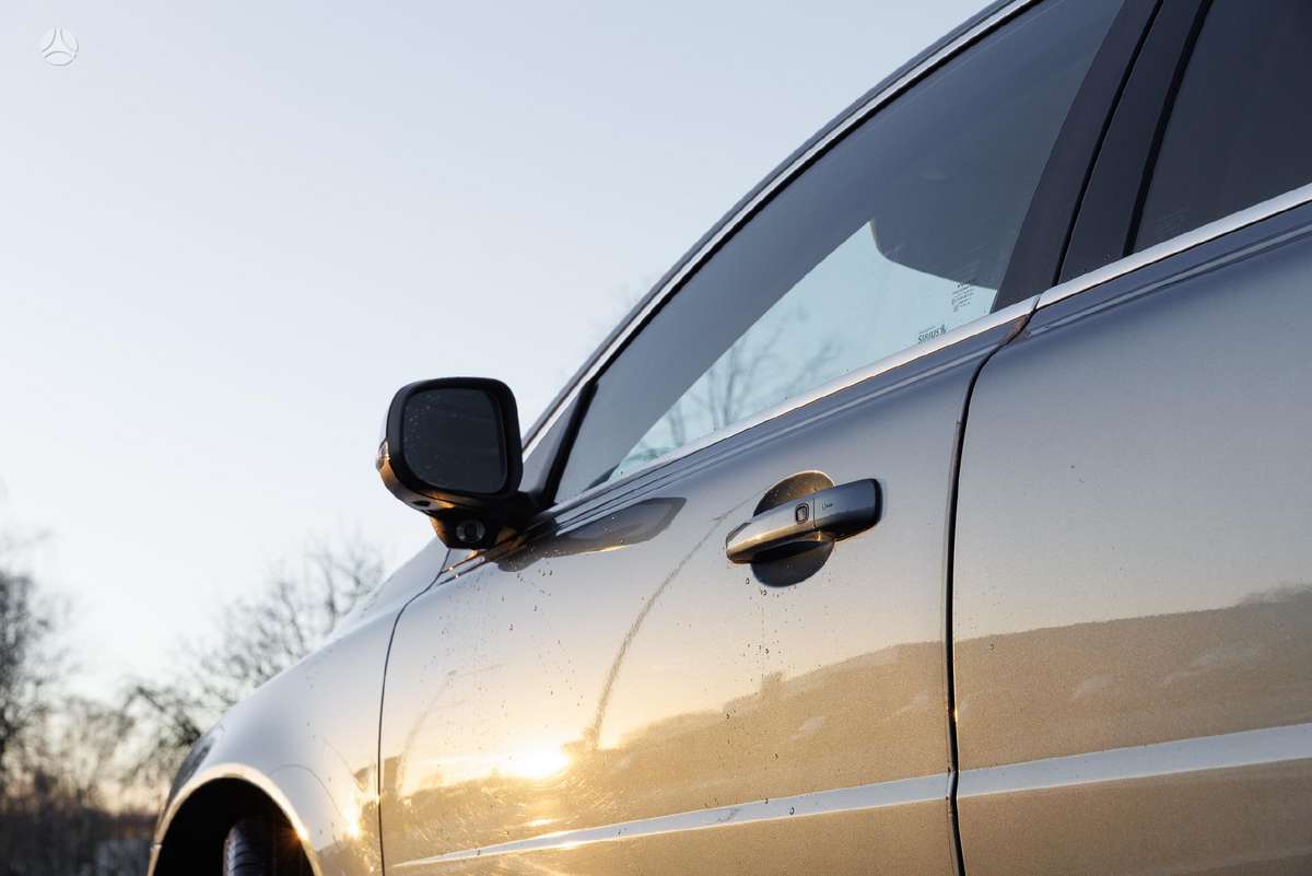 Volvo S80, 3.2 l., Седан