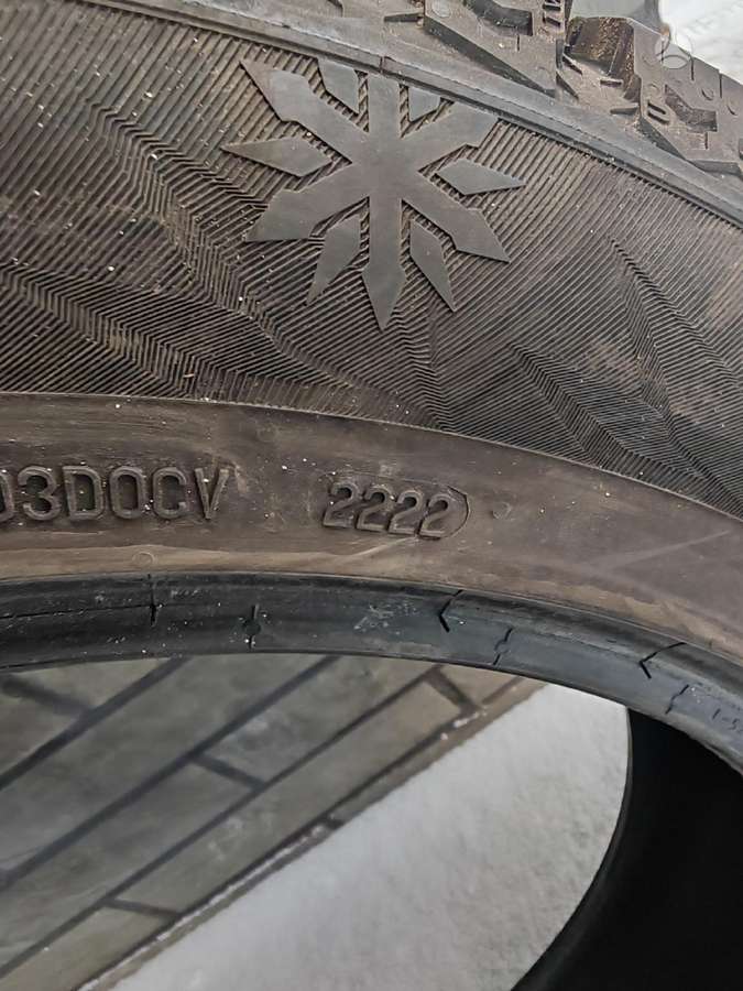 Continental IceContact, зимние 235/55 R18