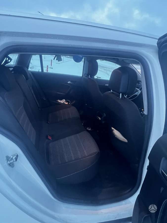 Opel Insignia, 1.6 l., Универсал