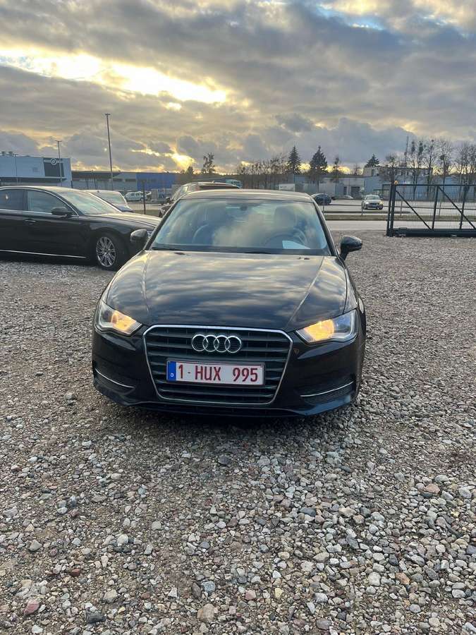 Audi A3, 1.6 l., Хэтчбек