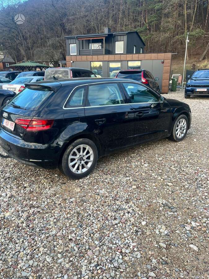 Audi A3, 1.6 l., Хэтчбек
