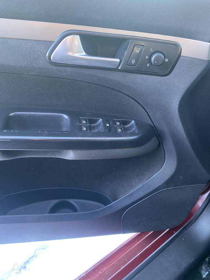 Volkswagen Touran - 7