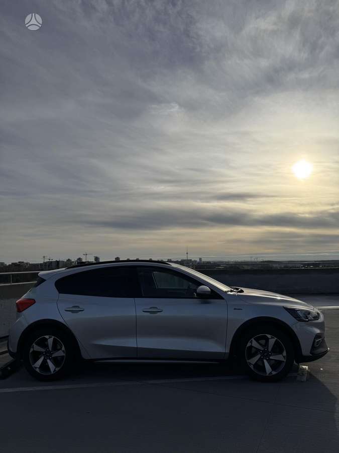 Ford Focus, 1.0 l., hatchback