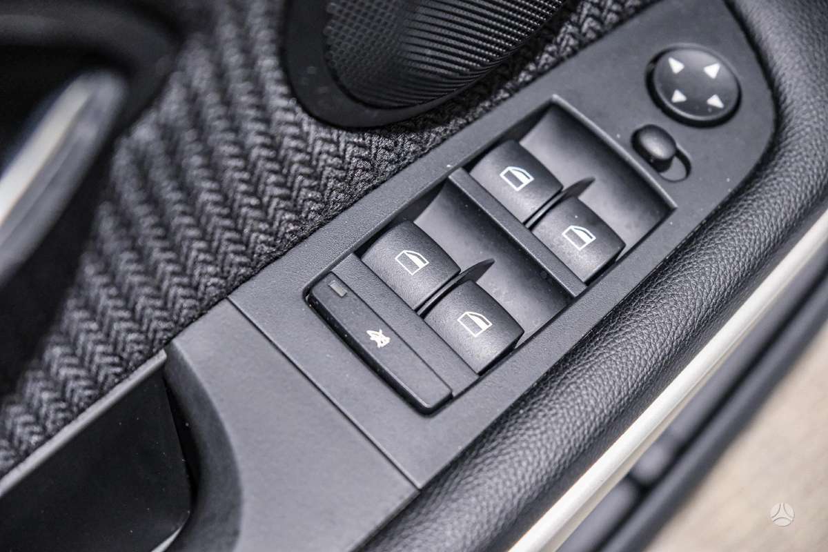 BMW 320, 2.0 l., universalas