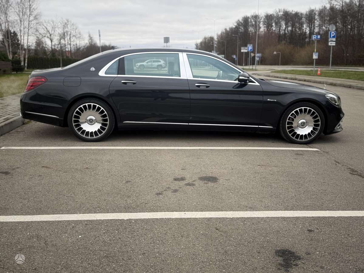Maybach S560, 4.0 l., Лимузин