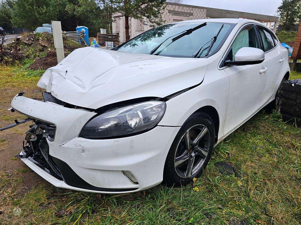 Volvo V40 elektros sistemos dalys