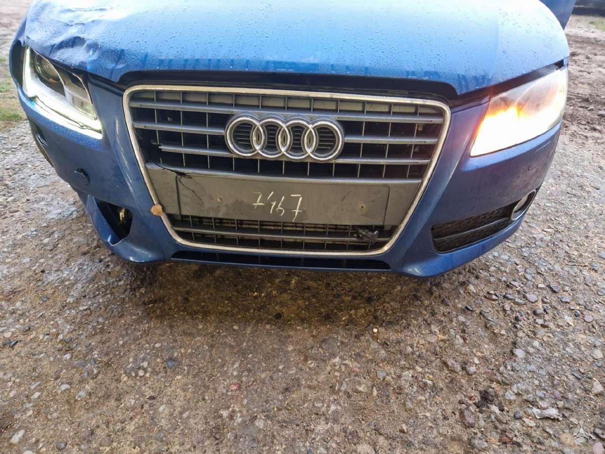 Audi A5 Dalis siunčiame variklis dirbo gerai